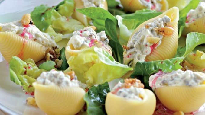 «Ракушки», фаршированные сыром и орехами «Ракушки», фаршированные сыром и орехами