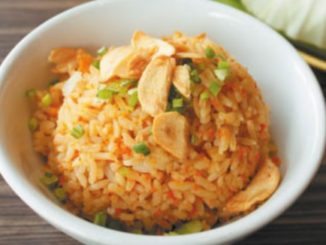 Рис пикантный с чесноком