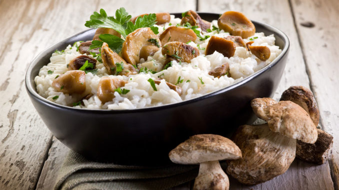 Рисовая каша с капустой и грибами Рисовая каша с капустой и грибами