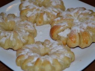 Слойки с ананасами