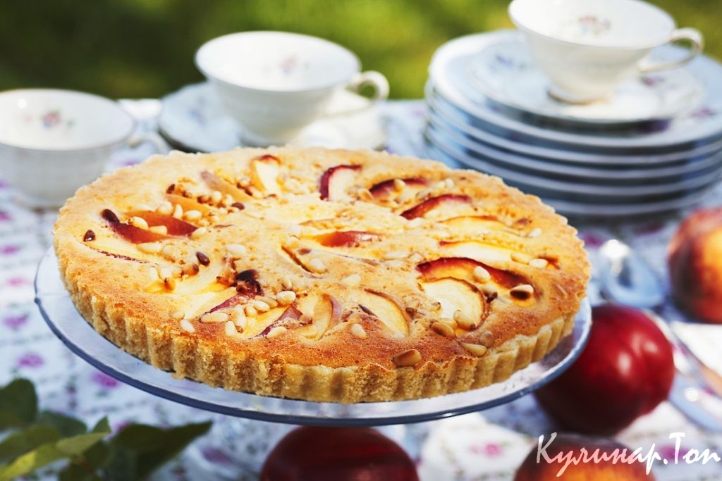 Яблочный пирог с орехами