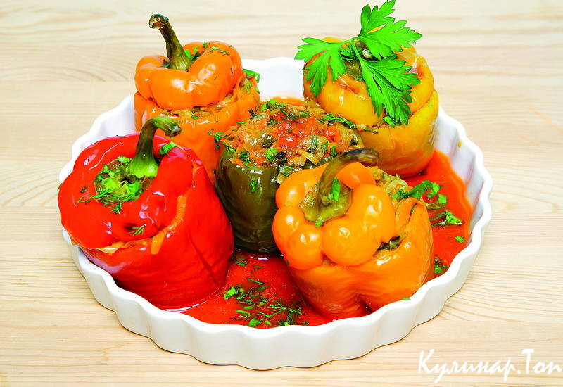 Болгарский перец, фаршированный овощами