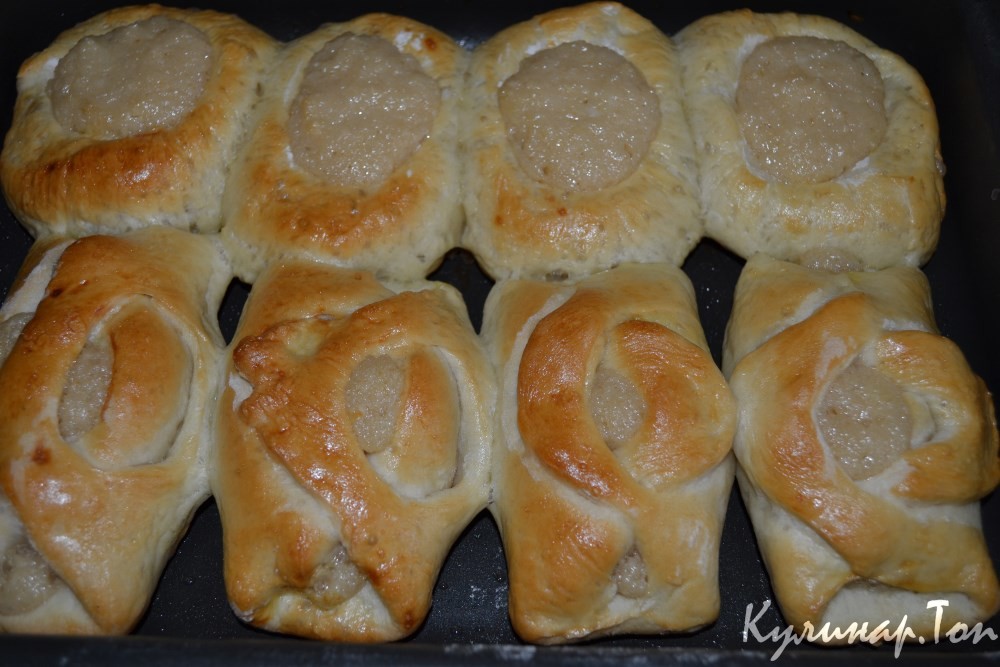 Булочки с яблочным пюре