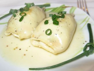Фаршированные кальмары в соусе