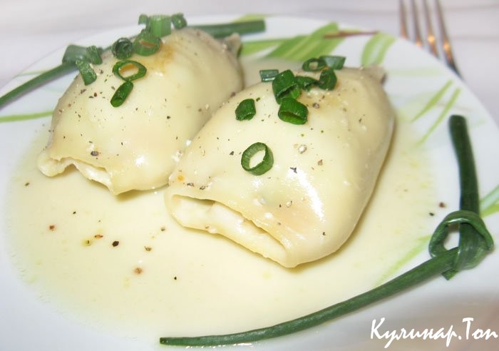 Фаршированные кальмары в соусе