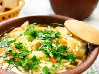 Грибная лапша в горшочке