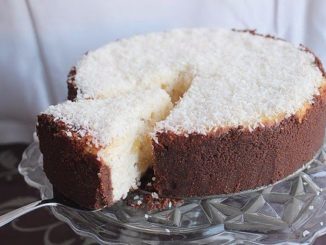 Кокосовый чизкейк с кусочками ананаса