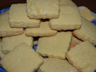 Кукурузное печенье на рассоле