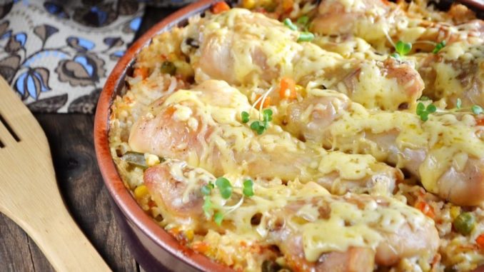 Куриные ножки, запеченные с рисом и овощами Куриные ножки, запеченные с рисом и овощами