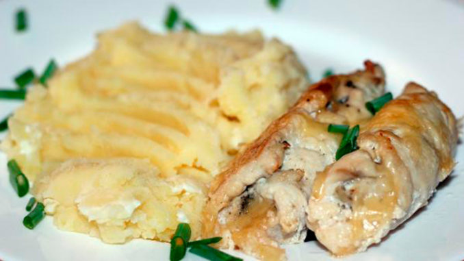 Куриные рулетики с ветчиной и сыром Куриные рулетики с ветчиной и сыром