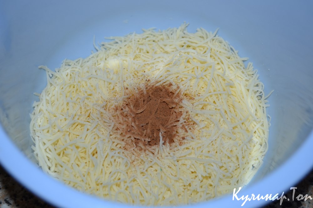 Пицца с сыром и сливками