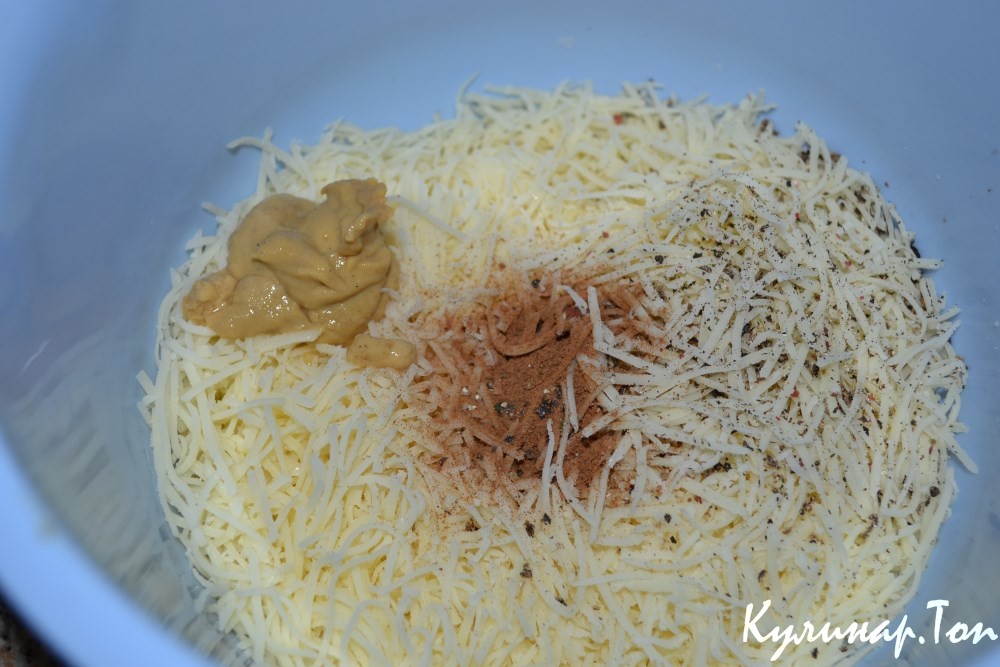 Пицца с сыром и сливками