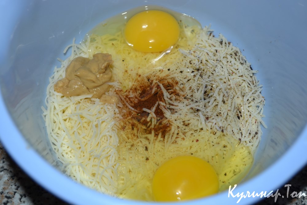 Пицца с сыром и сливками