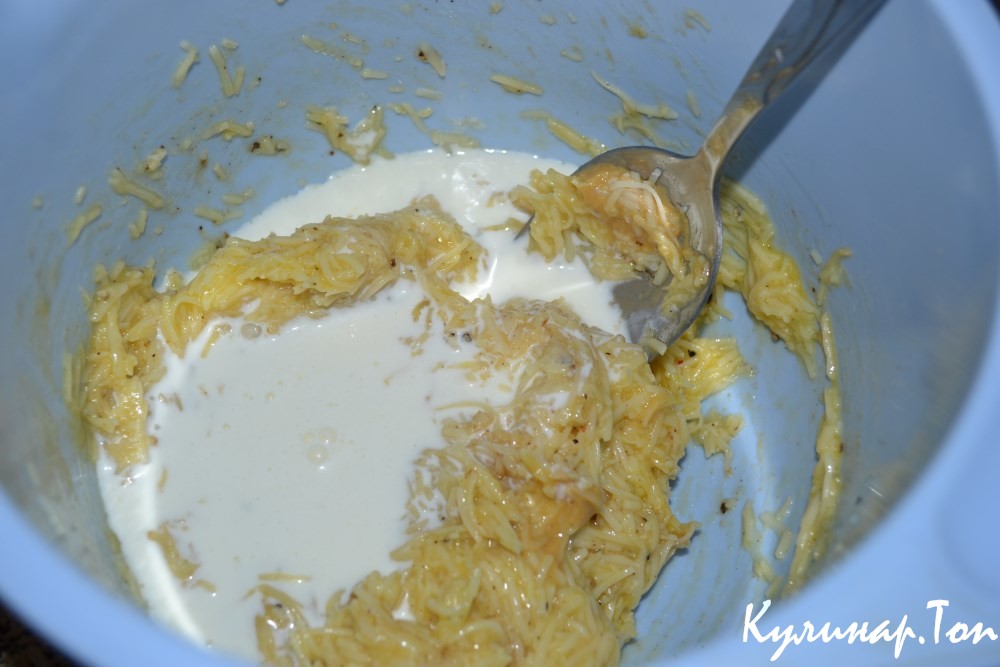 Пицца с сыром и сливками