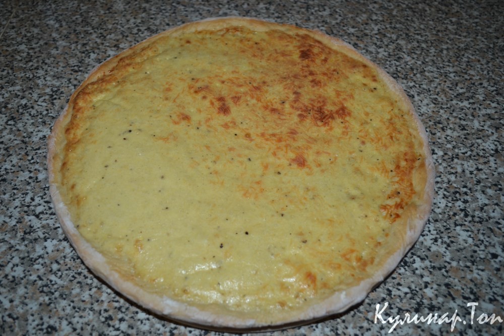 Пицца с сыром и сливками