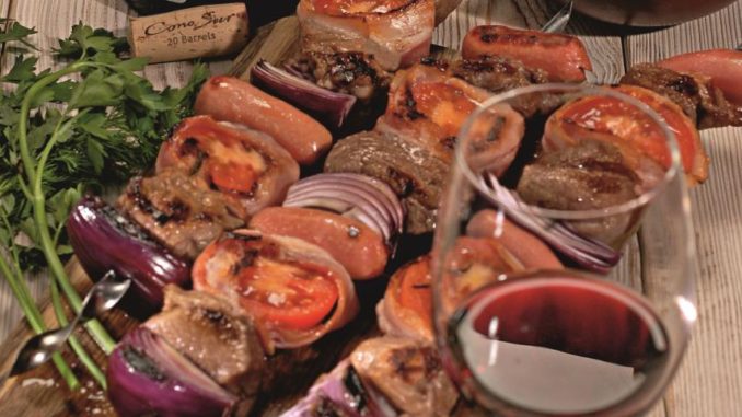 Шашлыки с соусом из хрена Шашлыки с соусом из хрена