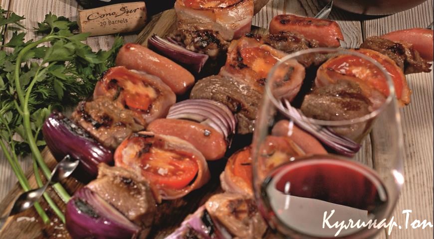 Шашлыки с соусом из хрена