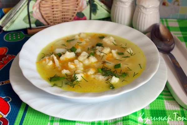 Суп куриный с клецками