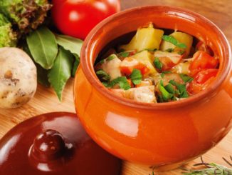 Говядина, запеченная с овощами