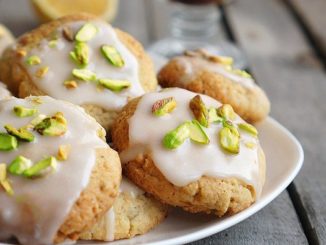 Лимонное печенье с фисташками