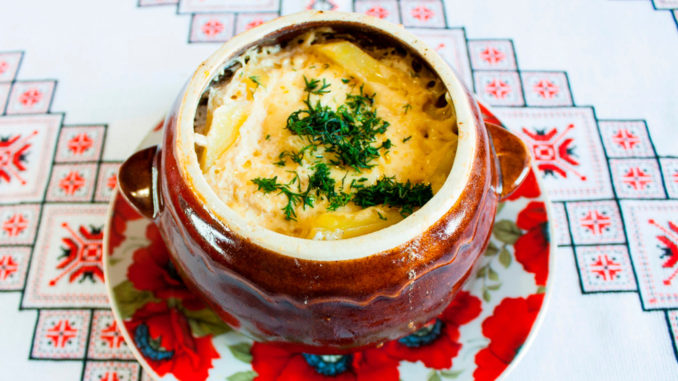 Мясо в горшочках с грибами Мясо в горшочках с грибами