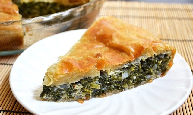 Пирог из лаваша с фетой и шпинатом Пирог из лаваша с фетой и шпинатом