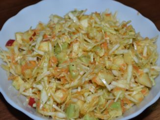 Салат из капусты с авокадо