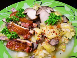 Свиные ребрышки в горшочке