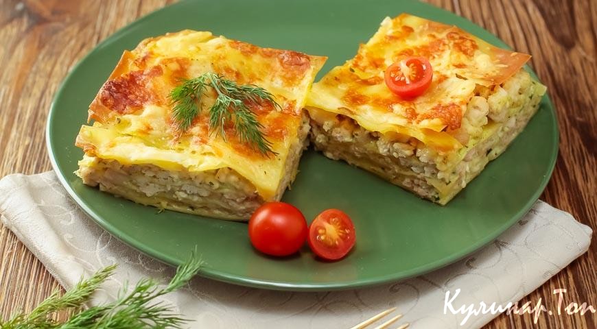 Лазанья с индейкой и соусом песто