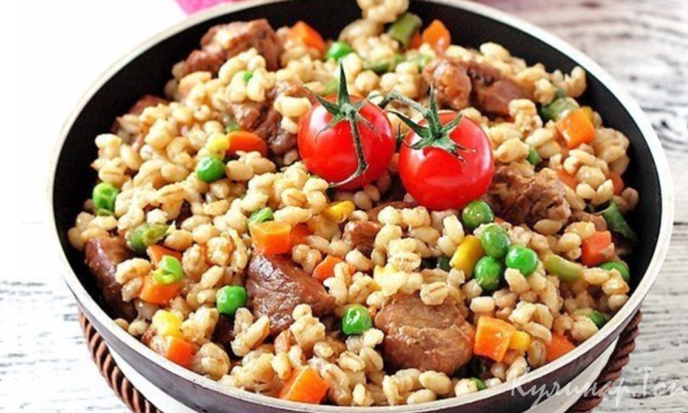 Перловка с мясом и овощами