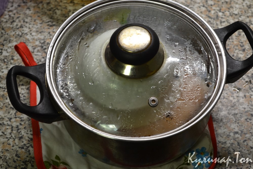 Рулет из свиной шкурки с салом