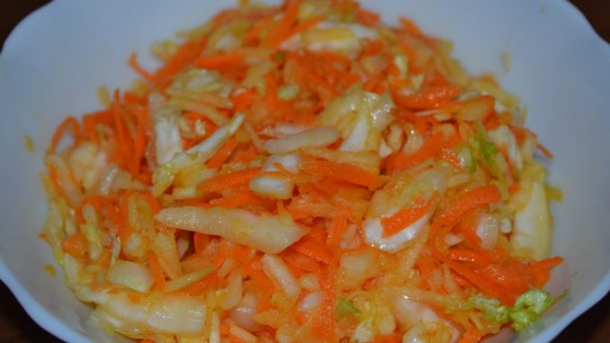 Салат из капусты, яблок и моркови-13 Салат из капусты, яблок и моркови