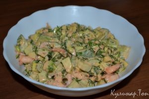 Салат с авокадо и креветками