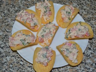 Закуска на чипсах