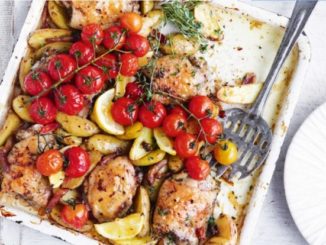 Запеченная курица с картофелем и томатами черри