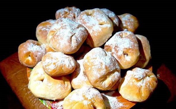 Булочки с мармеладом по-чешски Булочки с мармеладом по-чешски