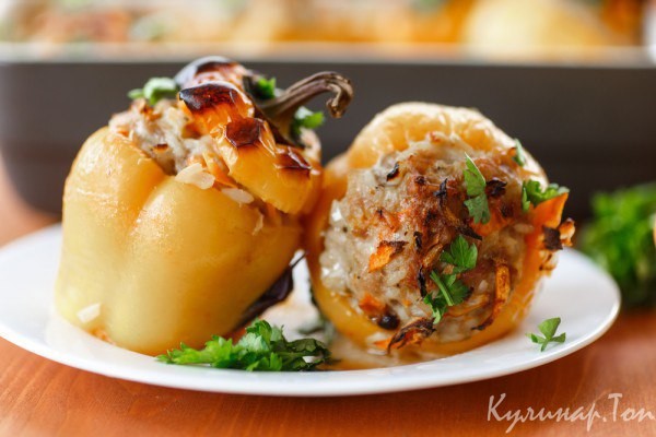 Фаршированный перец с мясным фаршем и рисом