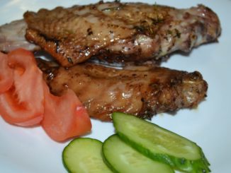 Крылья индейки с пряными травами