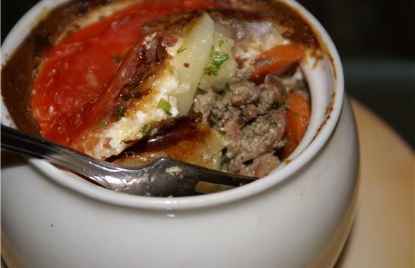 Куриная печень с овощами в горшочках Куриная печень с овощами в горшочках