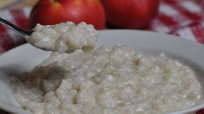 Перловая каша с молоком Перловая каша с молоком