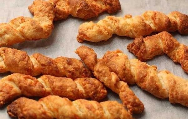 Сырные палочки к супу Сырные палочки к супу