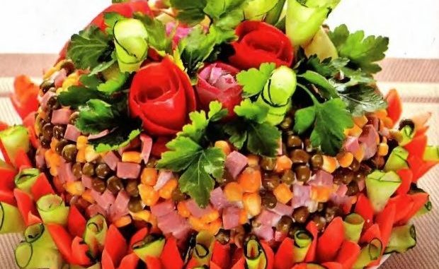 Торт-салат с ветчиной и овощами Торт-салат с ветчиной и овощами