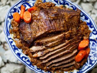 Запеченная говяжья грудинка с овощами