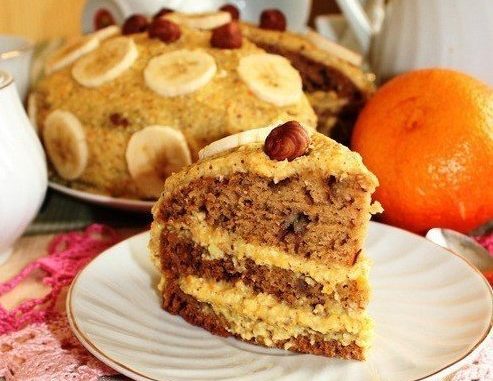 Апельсиновый торт с орехами и бананом Апельсиновый торт с орехами и бананом