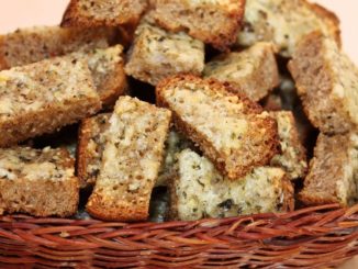 Ржаные сухарики в духовке