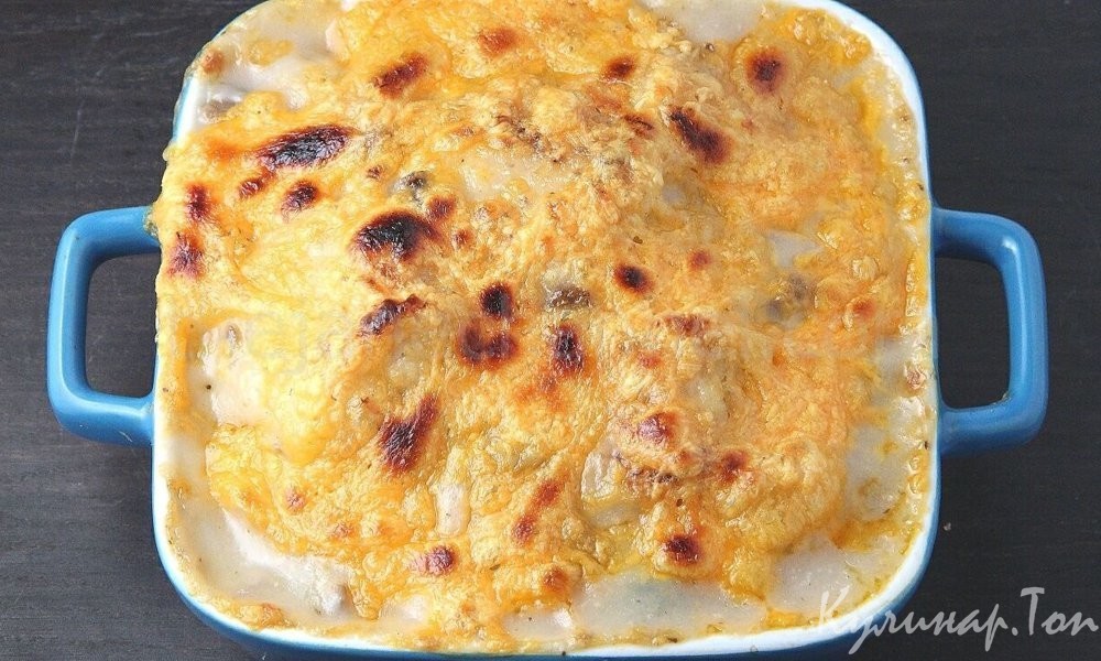 Запеченная треска с морковью под сыром