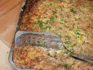 Картофельная запеканка с говядиной и анчоусами