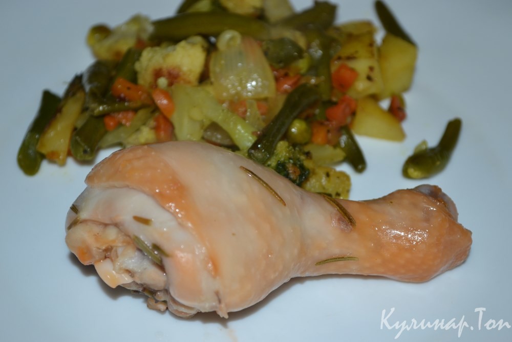 Курица с острым соусом и розмарином