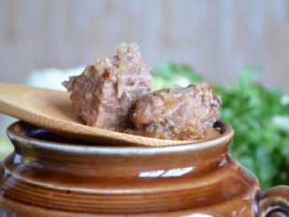 Мясо по-купечески в горшочке