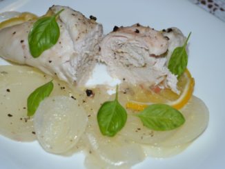 Рулетики из куриного филе в пароварке